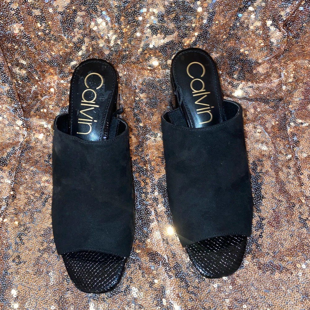 CAlVIN KLEIN Black Gold 3 1/2 inch Clogs